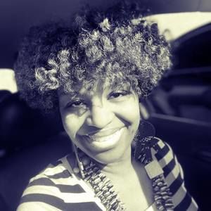 Meet your Posher, Laroya